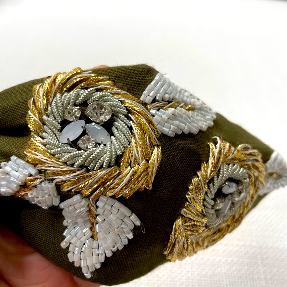 Beautiful beaded headband in Olive - Picture 4 of 4